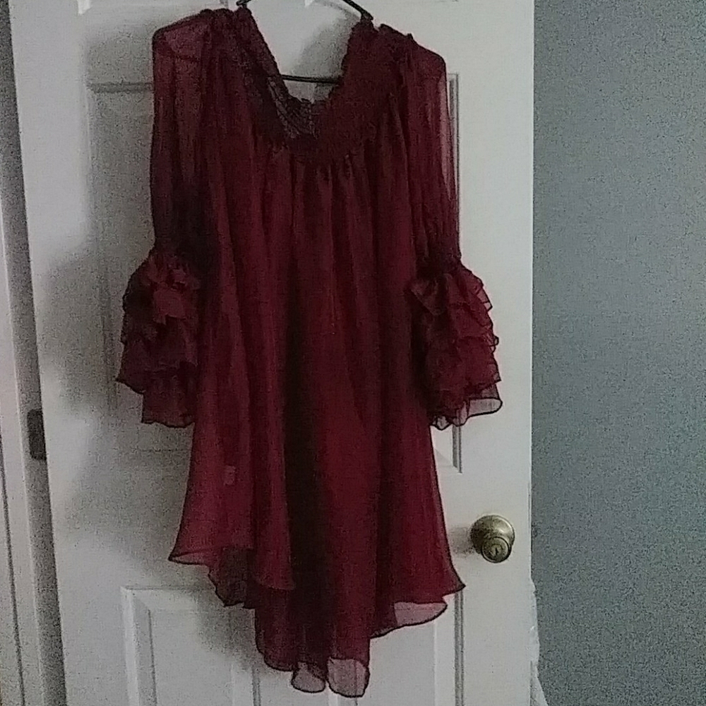 "LIKE NEW" Maroon off shoulder blouse